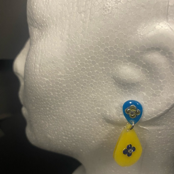 Dangle earrings - Picture 2 of 3